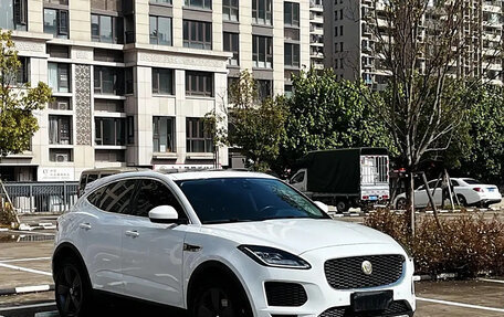 Jaguar E-Pace, 2021 год, 2 740 000 рублей, 3 фотография