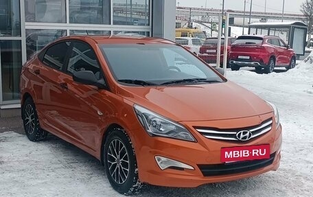 Hyundai Solaris II рестайлинг, 2015 год, 1 099 000 рублей, 2 фотография