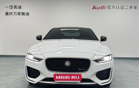 Jaguar XE I рестайлинг, 2022 год, 3 065 800 рублей, 2 фотография