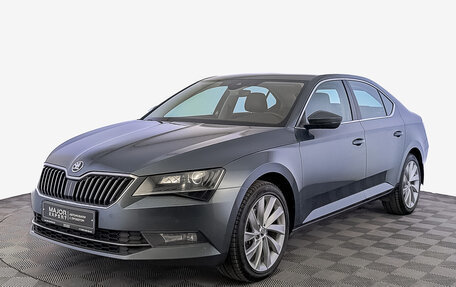 Skoda Superb III рестайлинг, 2018 год, 2 500 000 рублей, 1 фотография