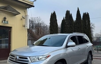 Toyota Highlander III, 2012 год, 2 300 000 рублей, 1 фотография