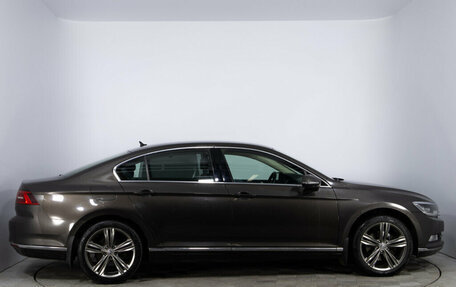 Volkswagen Passat B8 рестайлинг, 2015 год, 2 049 600 рублей, 4 фотография