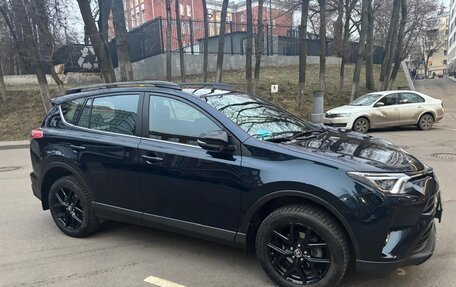 Toyota RAV4, 2019 год, 2 933 000 рублей, 6 фотография