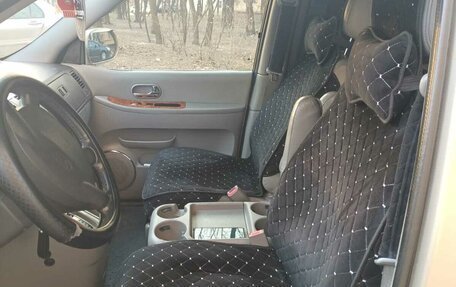 KIA Carnival III, 2005 год, 750 000 рублей, 11 фотография