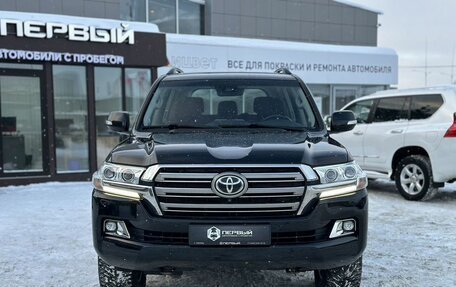 Toyota Land Cruiser 200, 2016 год, 6 150 000 рублей, 2 фотография