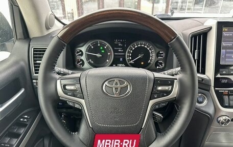 Toyota Land Cruiser 200, 2016 год, 6 150 000 рублей, 22 фотография