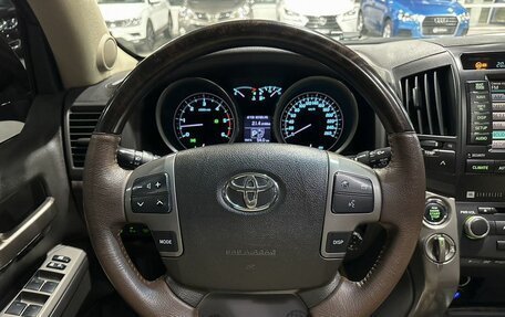 Toyota Land Cruiser 200, 2010 год, 3 570 000 рублей, 31 фотография