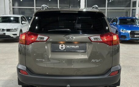 Toyota RAV4, 2014 год, 1 890 000 рублей, 7 фотография