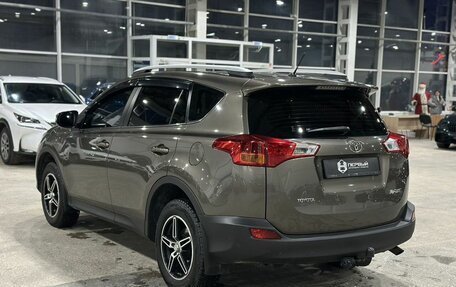 Toyota RAV4, 2014 год, 1 890 000 рублей, 8 фотография