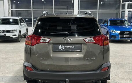 Toyota RAV4, 2014 год, 1 890 000 рублей, 6 фотография