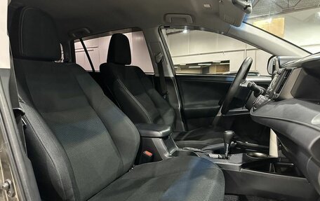 Toyota RAV4, 2014 год, 1 890 000 рублей, 23 фотография