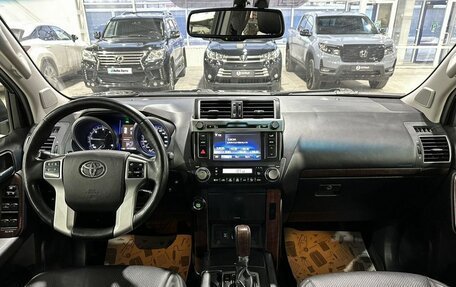 Toyota Land Cruiser Prado 150 рестайлинг 2, 2014 год, 3 730 000 рублей, 31 фотография