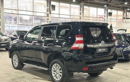 Toyota Land Cruiser Prado 150 рестайлинг 2, 2015 год, 3 490 000 рублей, 6 фотография