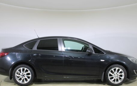 Opel Astra J, 2013 год, 990 000 рублей, 4 фотография