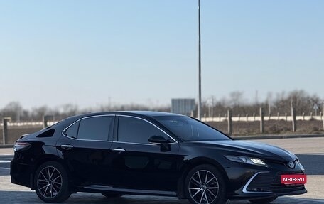 Toyota Camry, 2018 год, 2 700 000 рублей, 7 фотография