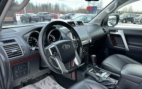 Toyota Land Cruiser Prado 150 рестайлинг 2, 2015 год, 4 075 000 рублей, 10 фотография