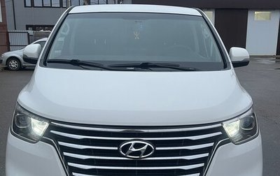 Hyundai Grand Starex Grand Starex I рестайлинг 2, 2019 год, 3 900 000 рублей, 1 фотография