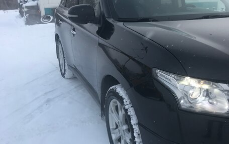 Mitsubishi Outlander III рестайлинг 3, 2013 год, 1 750 000 рублей, 13 фотография