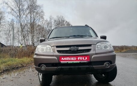 Chevrolet Niva I рестайлинг, 2012 год, 650 000 рублей, 1 фотография