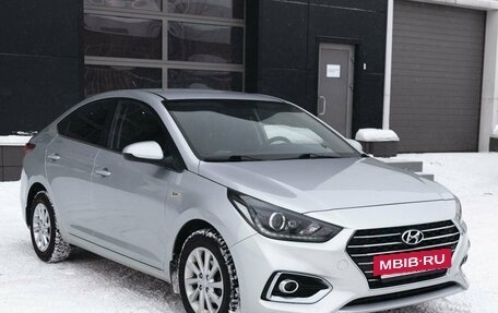 Hyundai Solaris II рестайлинг, 2017 год, 1 550 000 рублей, 2 фотография