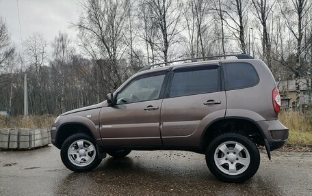 Chevrolet Niva I рестайлинг, 2012 год, 650 000 рублей, 2 фотография