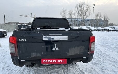 Mitsubishi L200 IV рестайлинг, 2021 год, 2 715 000 рублей, 5 фотография