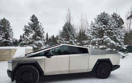 Tesla Cybertruck, 2024 год, 29 999 000 рублей, 2 фотография