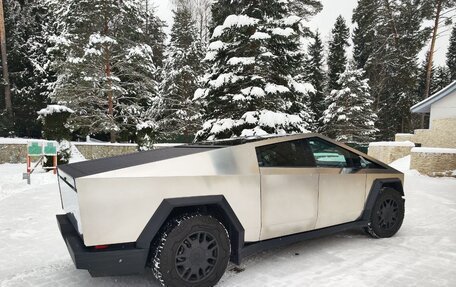 Tesla Cybertruck, 2024 год, 29 999 000 рублей, 4 фотография