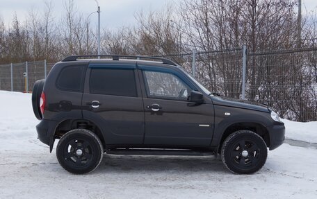 Chevrolet Niva I рестайлинг, 2015 год, 750 000 рублей, 6 фотография