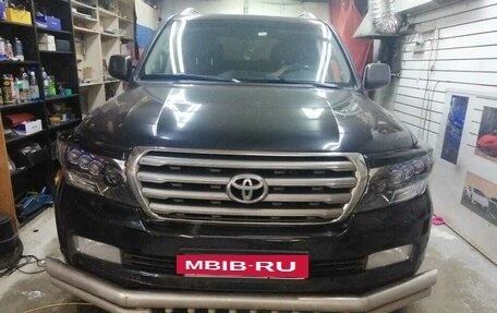 Toyota Land Cruiser 200, 2011 год, 2 950 000 рублей, 23 фотография