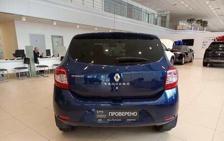 Renault Sandero II рестайлинг, 2017 год, 1 000 000 рублей, 10 фотография