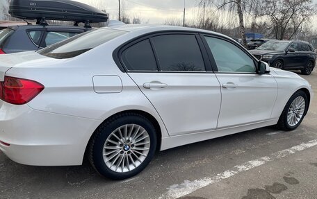 BMW 3 серия, 2013 год, 1 500 000 рублей, 10 фотография