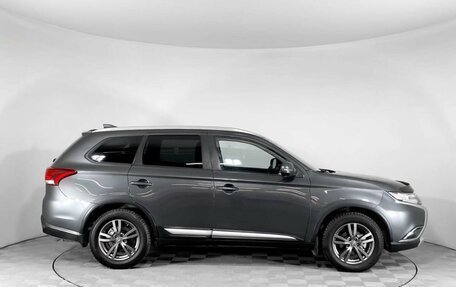 Mitsubishi Outlander III рестайлинг 3, 2018 год, 2 050 000 рублей, 4 фотография