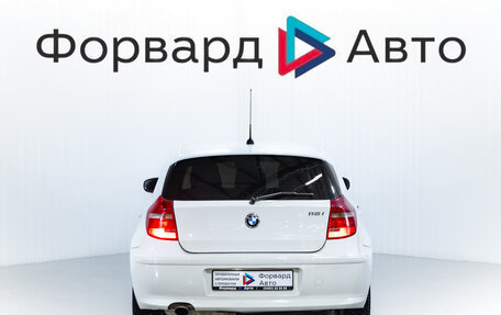 BMW 1 серия, 2011 год, 900 000 рублей, 6 фотография