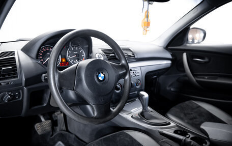 BMW 1 серия, 2011 год, 900 000 рублей, 11 фотография