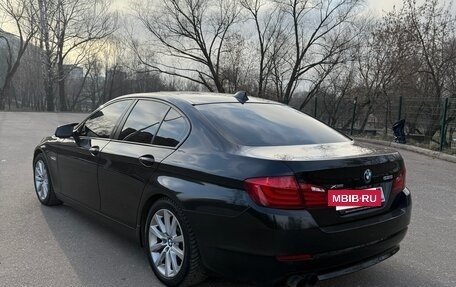 BMW 5 серия, 2012 год, 1 800 000 рублей, 6 фотография