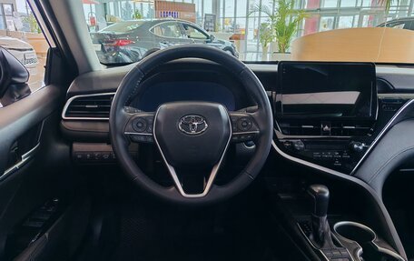 Toyota Camry, 2022 год, 3 690 000 рублей, 13 фотография