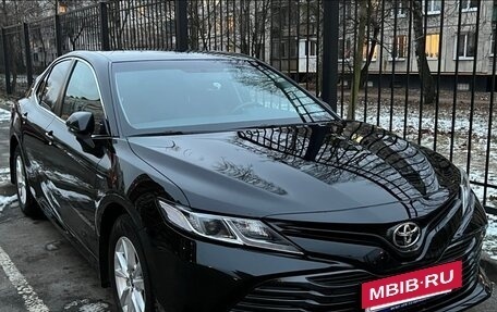 Toyota Camry, 2021 год, 4 950 000 рублей, 2 фотография