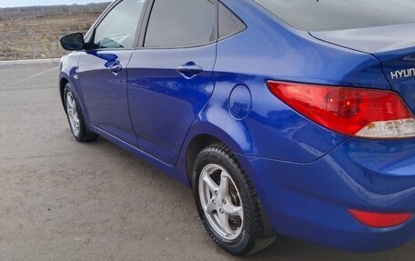 Hyundai Solaris II рестайлинг, 2011 год, 685 000 рублей, 18 фотография