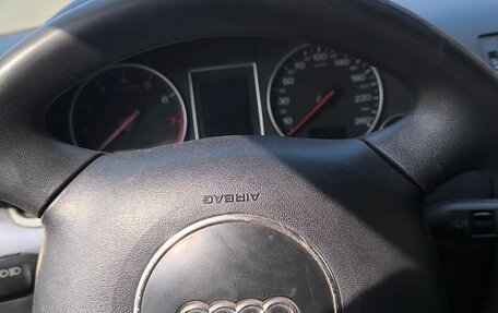 Audi A4, 2003 год, 550 000 рублей, 9 фотография