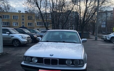 BMW 5 серия, 1991 год, 515 000 рублей, 1 фотография