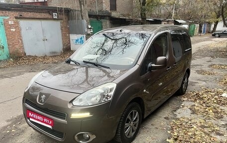 Peugeot Partner II рестайлинг 2, 2012 год, 965 000 рублей, 7 фотография