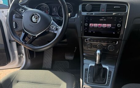 Volkswagen Golf VII, 2018 год, 2 600 000 рублей, 11 фотография