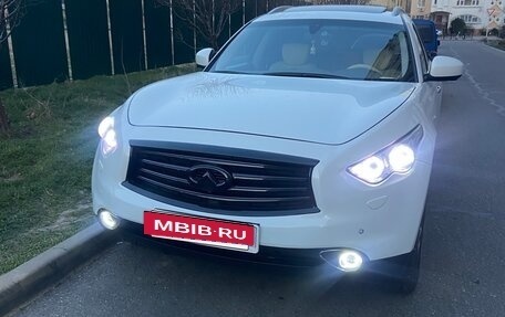 Infiniti FX II, 2012 год, 2 300 000 рублей, 9 фотография