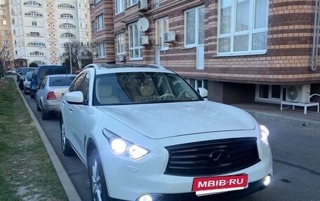 Infiniti FX II, 2012 год, 2 300 000 рублей, 7 фотография