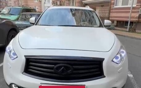 Infiniti FX II, 2012 год, 2 300 000 рублей, 16 фотография