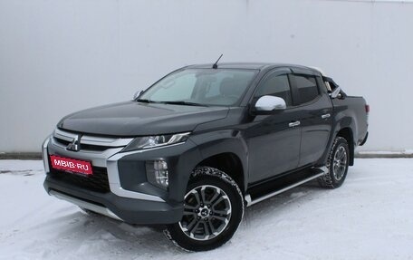 Mitsubishi L200 IV рестайлинг, 2019 год, 3 060 000 рублей, 1 фотография