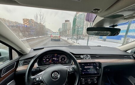 Volkswagen Passat B8 рестайлинг, 2018 год, 2 800 000 рублей, 19 фотография