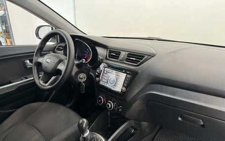 KIA Rio III рестайлинг, 2014 год, 895 000 рублей, 13 фотография