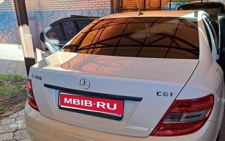 Mercedes-Benz C-Класс, 2010 год, 1 500 000 рублей, 8 фотография